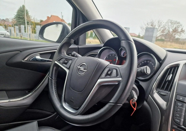 Opel Astra cena 27800 przebieg: 159450, rok produkcji 2010 z Leszno małe 277